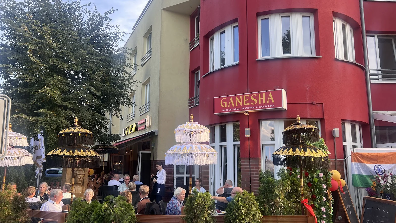 Terrasse des Restaurants Ganesha